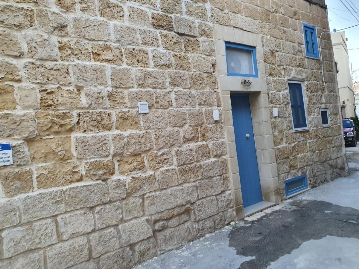 B&S Accommodation Renovated 18 Century House Of Character In Hal Ghaxiak Exterior foto